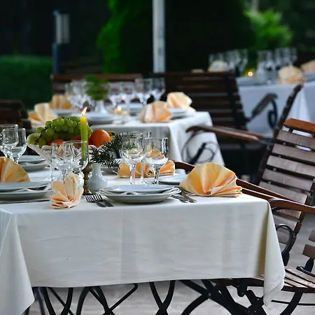 Hotel Evergreen Palace 3*