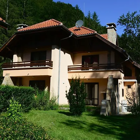 Evergreen Palace Ribarica